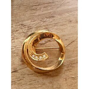 AVON Vintage Gold-Tone Swirl Brooch With Rhinestone Accents Circular Design Eleg